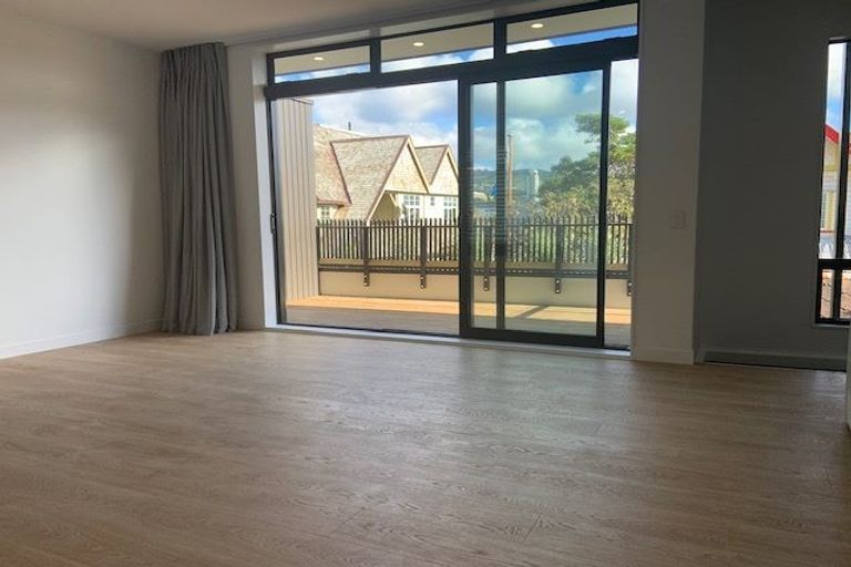 Photo of property in 4c Armour Avenue, Mount Victoria, Wellington, 6011