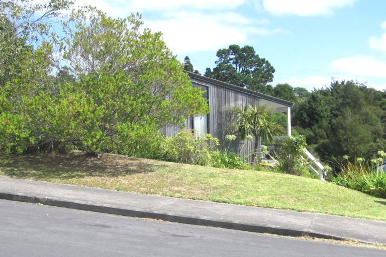 Photo of property in 14 Anne Mclean Drive, Bayview, Auckland, 0629