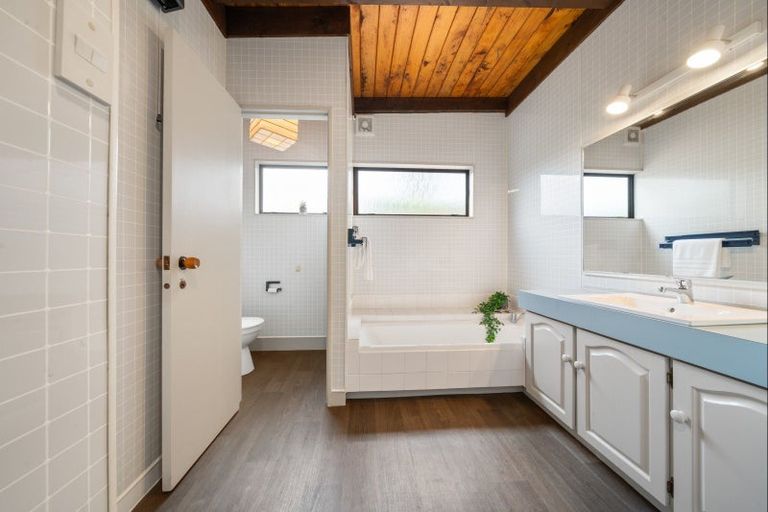 Photo of property in 179 Govett Avenue, Frankleigh Park, New Plymouth, 4310