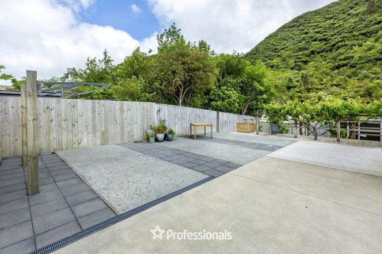 Photo of property in 48 Black Beech Street, Birchville, Upper Hutt, 5018