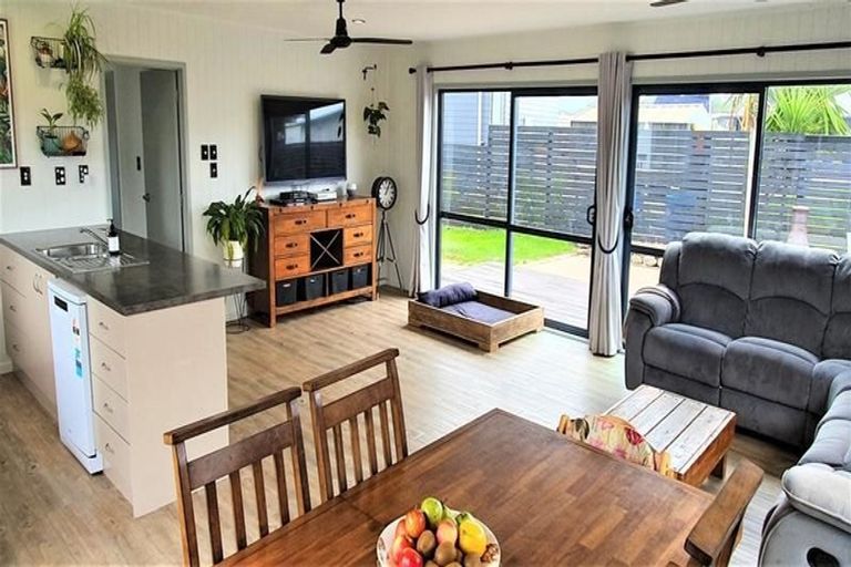 Photo of property in 125 Ngaio Drive, Matarangi, Whitianga, 3592