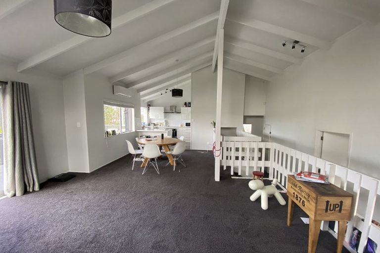 Photo of property in 25 Montclair Rise, Browns Bay, Auckland, 0630