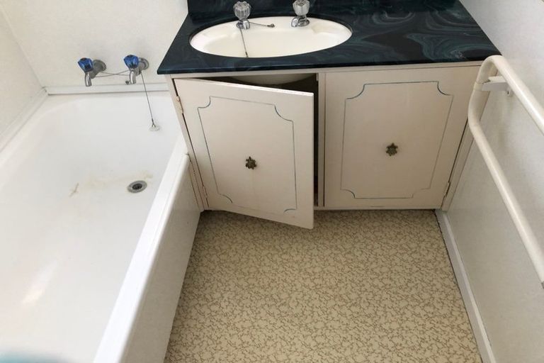 Photo of property in 9 Lockesley Place, Onerahi, Whangarei, 0110