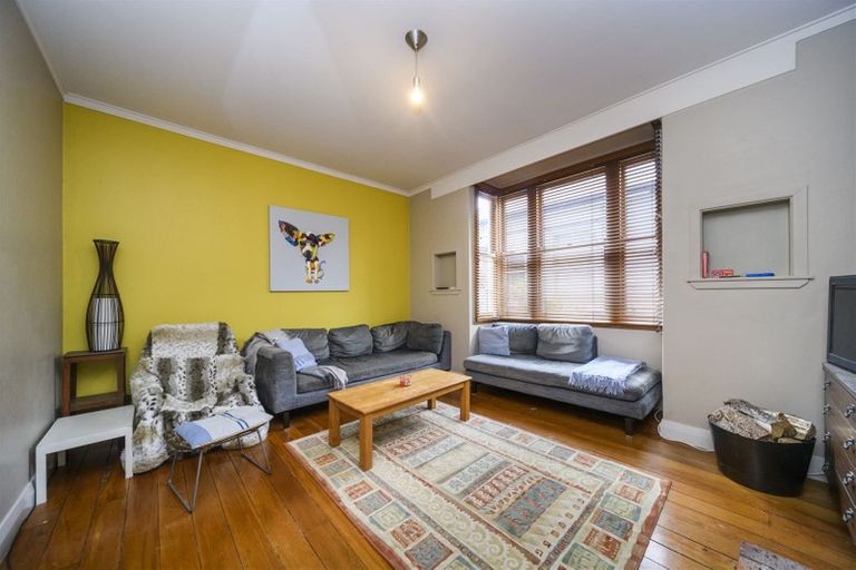 Photo of property in 16 Waldegrave Street, Palmerston North, 4410