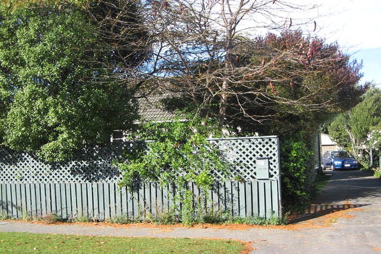 Photo of property in 20 Newall Avenue, Bryndwr, Christchurch, 8052