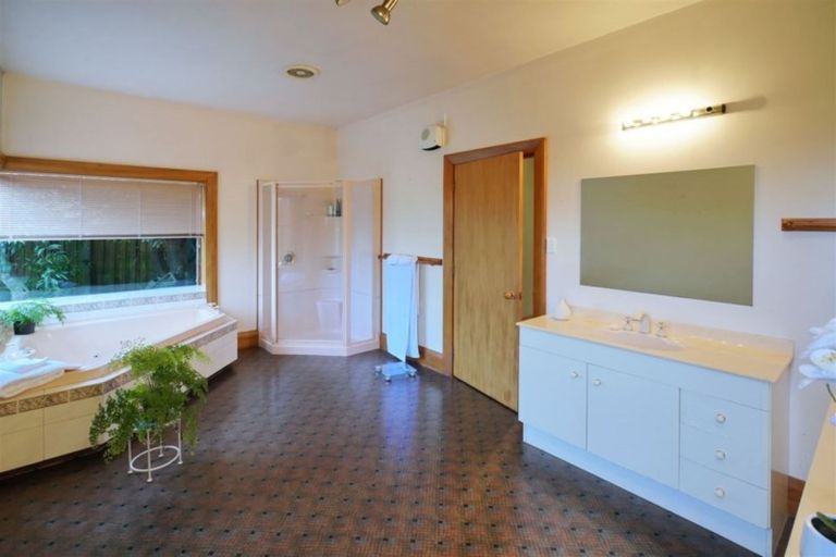 Photo of property in 74 Sneyd Street, Kaiapoi, 7630