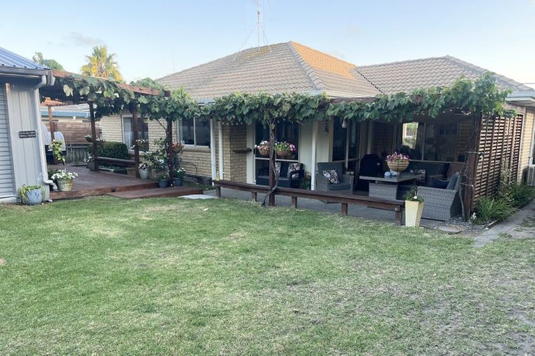 Photo of property in 42 Corinth Grove, Papamoa Beach, Papamoa, 3118