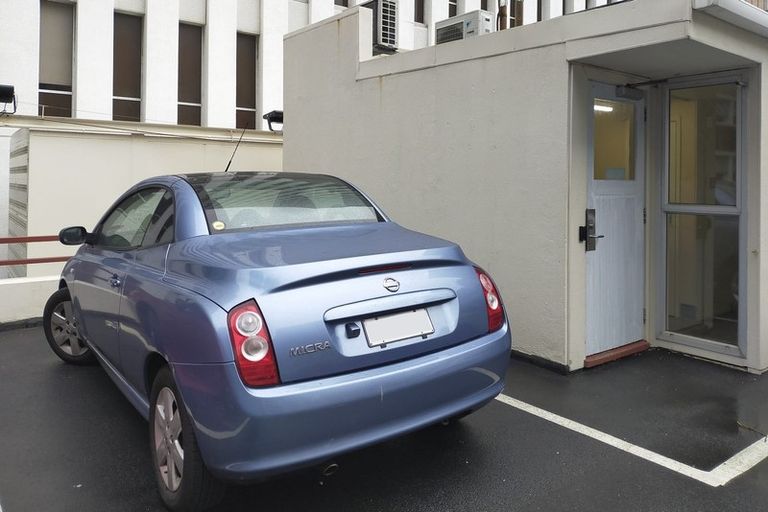 Photo of property in Wall Street On Lambton, 6/326 Lambton Quay, Wellington Central, Wellington, 6011