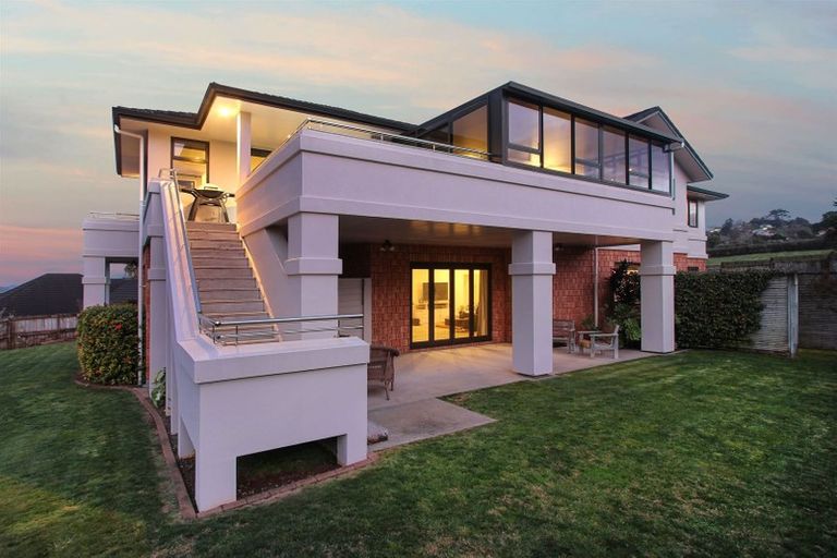 Photo of property in 241 Wellington Street, Pukekohe, 2120