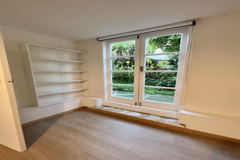 Photo of property in 16 Richards Avenue, Forrest Hill, Auckland, 0620