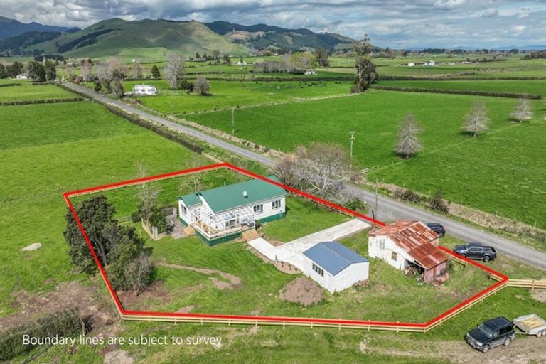 Photo of property in 68 Cadman Road, Dannevirke, 4930