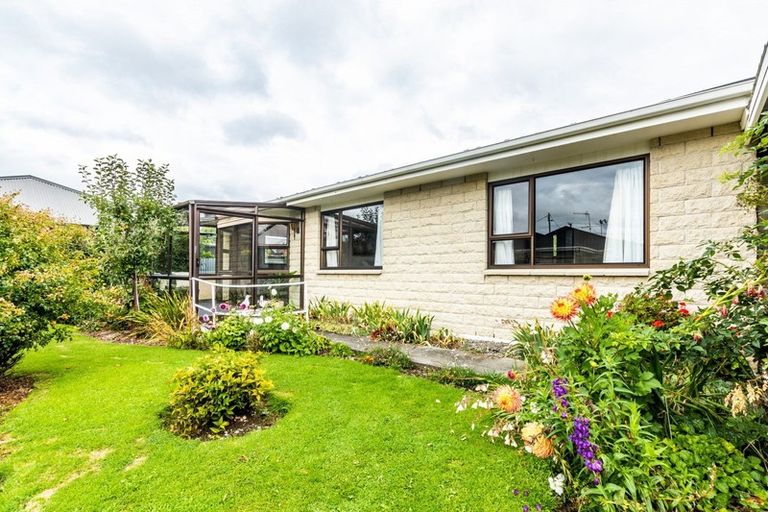 Photo of property in 47 Eglinton Street, Winton, 9720