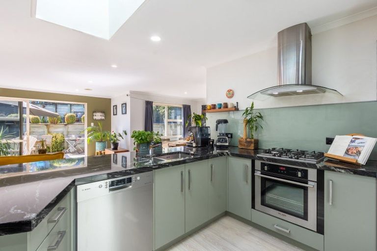 Photo of property in 15 Datum Way, Paraparaumu, 5032