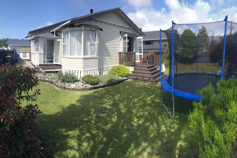 Photo of property in 102 Park Street, Hokitika, 7810