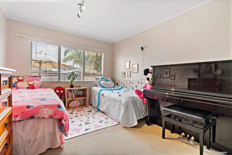 Photo of property in 2/37 Galvan Avenue, Sunnyhills, Auckland, 2010