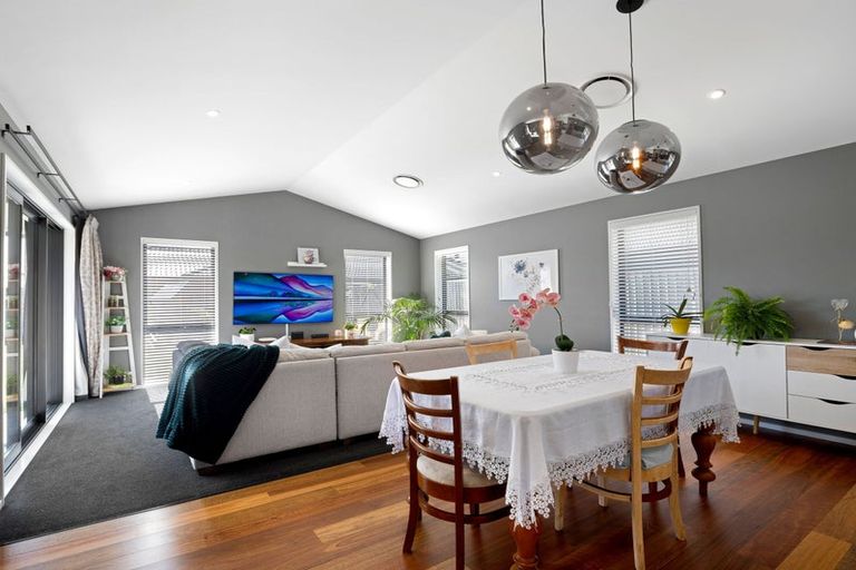 Photo of property in 5 Feather Place, Rolleston, 7615