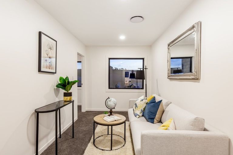 Photo of property in 4 Ahorangi Road, Silverdale, 0932