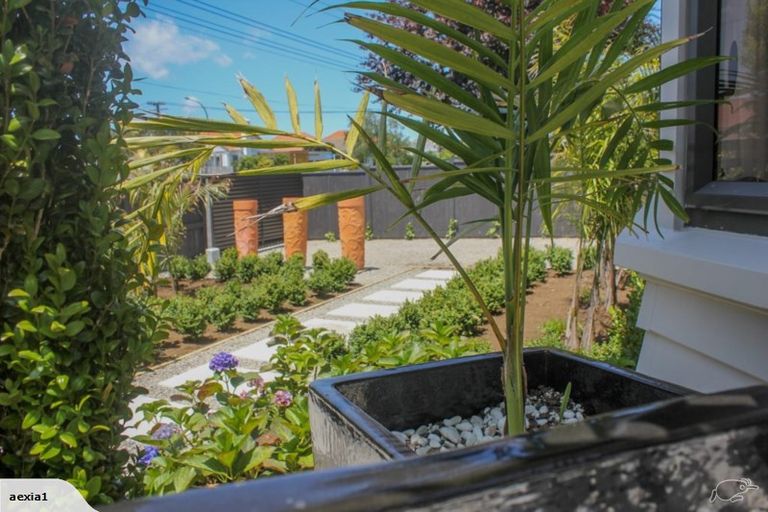 Photo of property in 84 Brooklands Road, Brooklands, New Plymouth, 4310