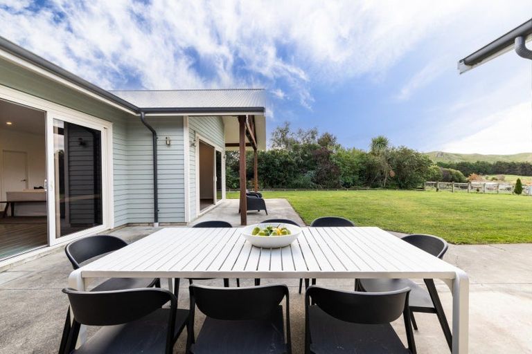 Photo of property in 23 Waipuka Road, Waimarama, Havelock North, 4294