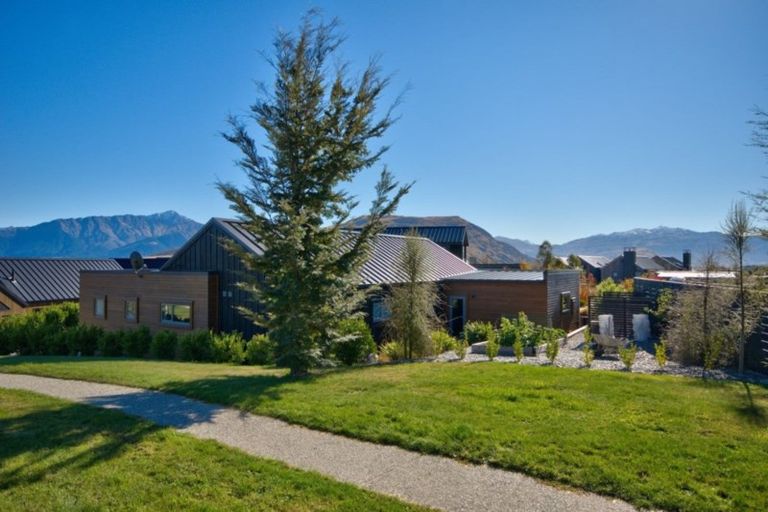 Photo of property in 7 Bretby Court, Jacks Point, Queenstown, 9371