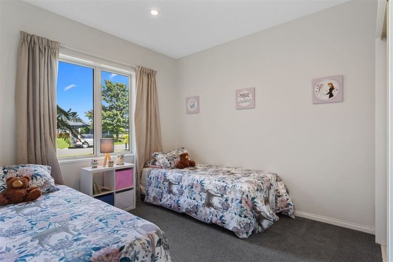 Photo of property in 48 Oakwood Drive, Rangiora, 7400