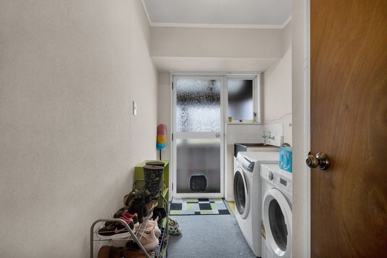 Photo of property in 9a Ballantrae Place, Highlands Park, New Plymouth, 4312