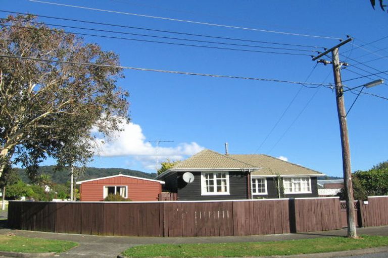 Photo of property in 5 Davis Crescent, Elderslea, Upper Hutt, 5018