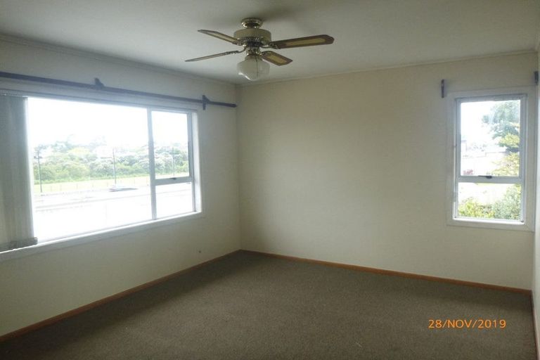 Photo of property in 7 Marewa Street, Te Atatu South, Auckland, 0610