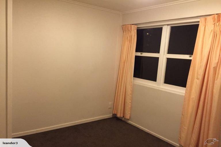 Photo of property in 1 Dowling Place, Pakuranga, Auckland, 2010