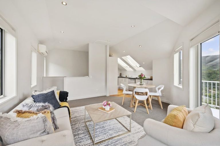 Photo of property in 61 Warwick Street, Wilton, Wellington, 6012