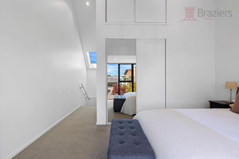 Photo of property in 4/90 Edgeware Road, St Albans, Christchurch, 8014