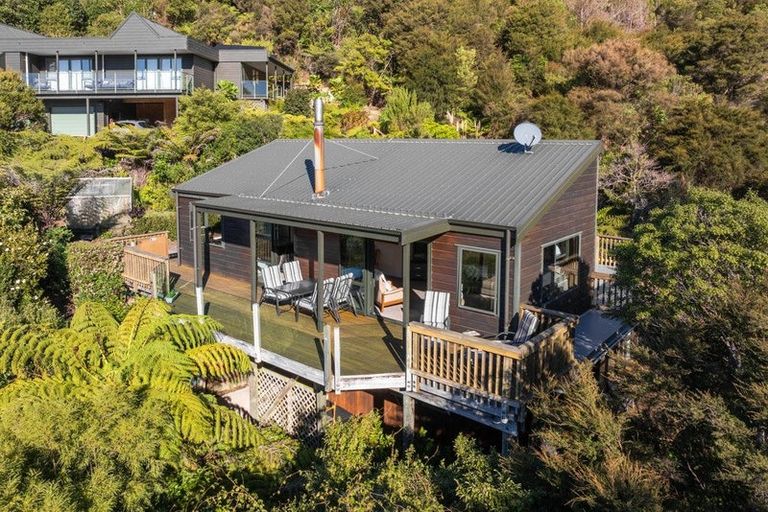 Photo of property in 29 Manuka Drive, Ngakuta Bay, Picton, 7281