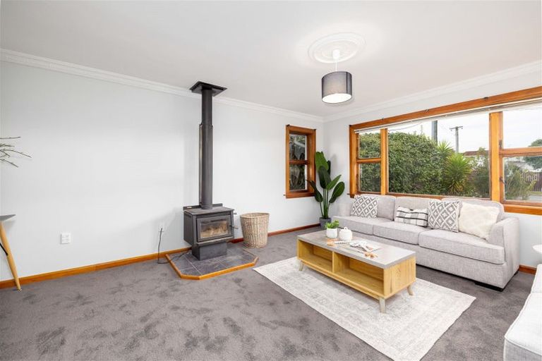 Photo of property in 130 Gayhurst Road, Dallington, Christchurch, 8061