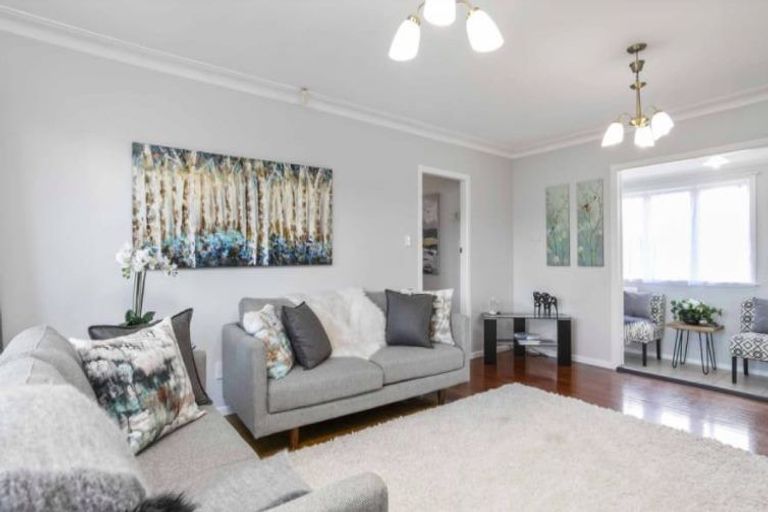 Photo of property in 1/15 Elizabeth Street, Papakura, 2110