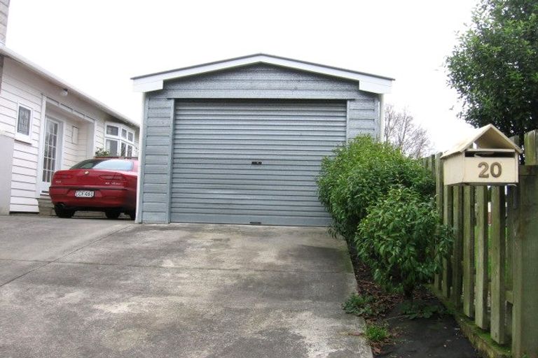Photo of property in 23 Perrin Place, Kelvin Grove, Palmerston North, 4414