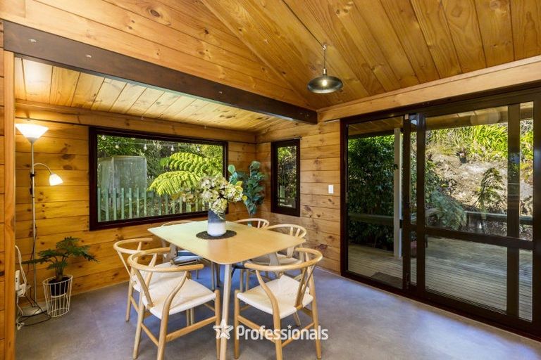 Photo of property in 10 Hobbit Lane, Pinehaven, Upper Hutt, 5371