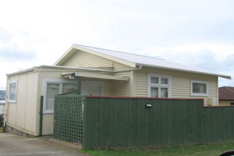 Photo of property in 24 Ahuriri Street, Strathmore Park, Wellington, 6022