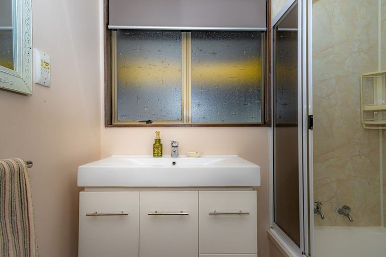 Photo of property in 58 Adamson Drive, Arrowtown, 9302