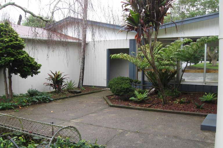 Photo of property in 1 Riverview Road, Kerikeri, 0230