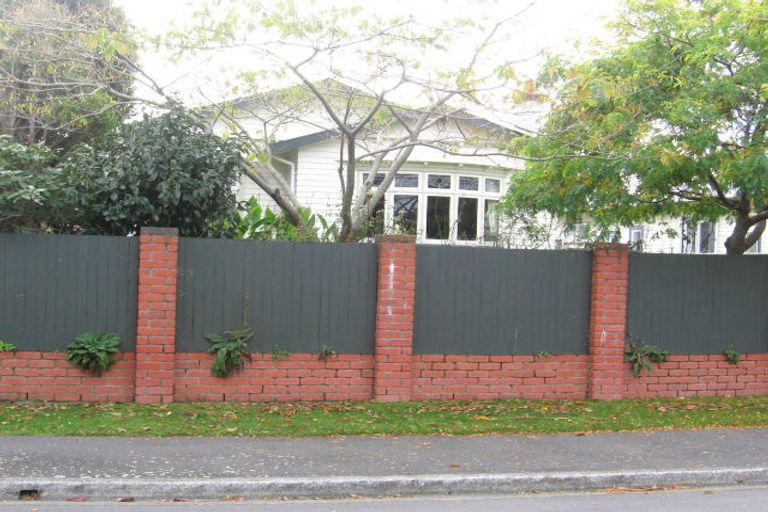 Photo of property in 22 Fairfield Avenue, Fairfield, Lower Hutt, 5011