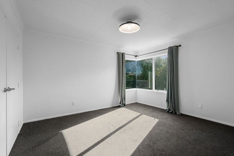 Photo of property in 35 Carlyle Street, Leamington, Cambridge, 3432