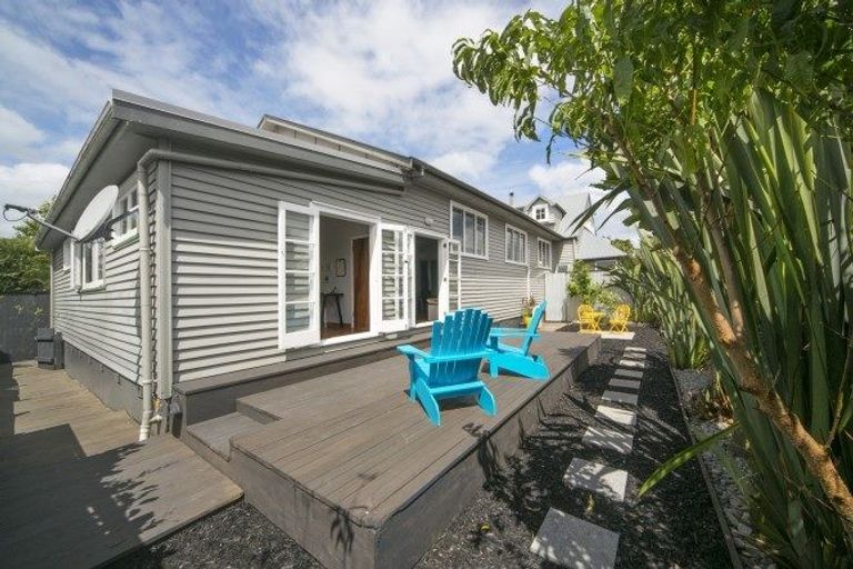 Photo of property in 2 Church Street, Swanson, Auckland, 0612