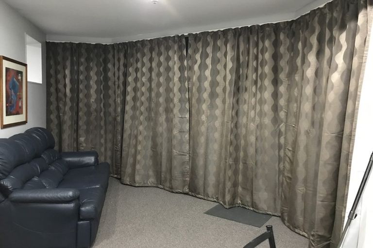 Photo of property in Terrace Garden Apartments, 1e/120 The Terrace, Wellington Central, Wellington, 6011