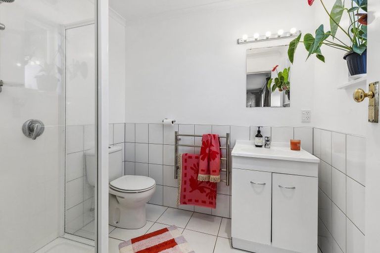 Photo of property in 138 Messines Road, Karori, Wellington, 6012