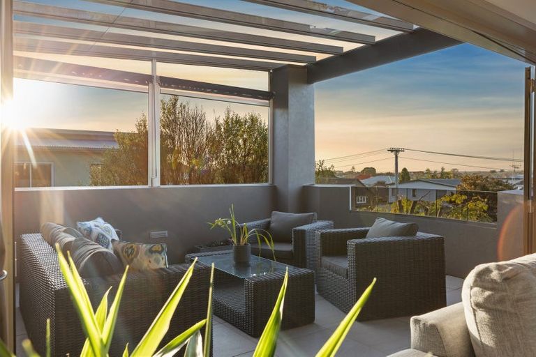 Photo of property in 39a Seaview Road, Otumoetai, Tauranga, 3110