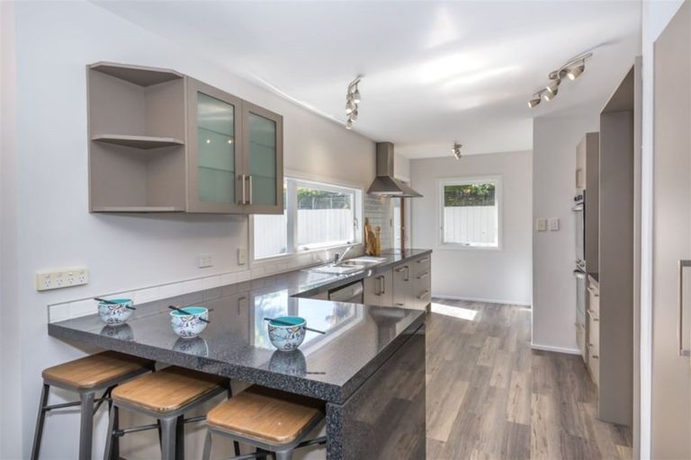 Photo of property in 74a Memorial Avenue, Ilam, Christchurch, 8053