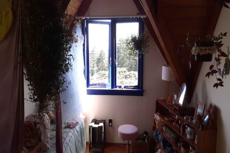 Photo of property in 122 Lone Kauri Road, Karekare, New Lynn, 0772