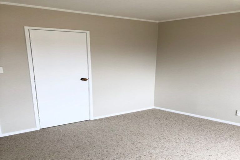 Photo of property in 1/6 Penion Drive, Flat Bush, Auckland, 2023