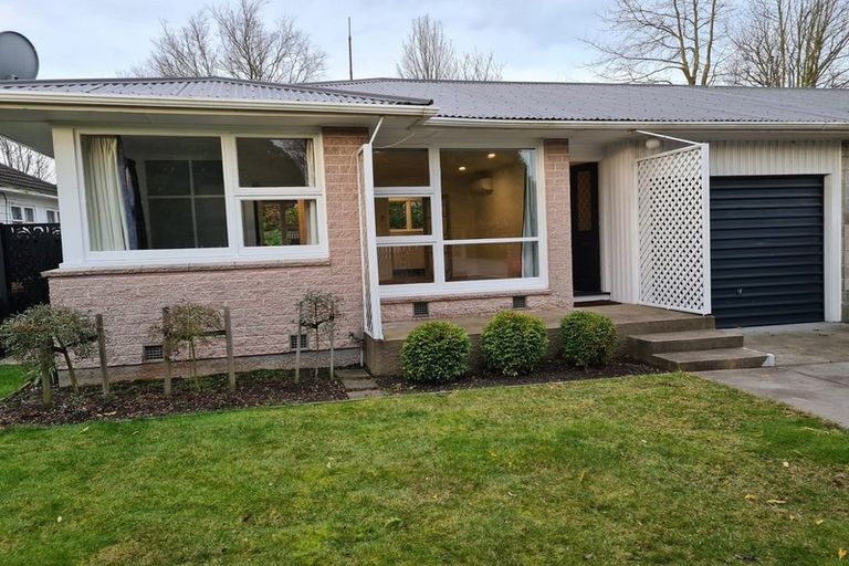 Photo of property in 2/186a Wairakei Road, Bryndwr, Christchurch, 8053