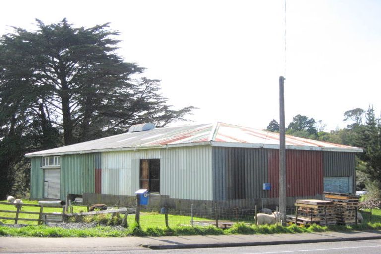 Photo of property in 355 Tukapa Street, Hurdon, New Plymouth, 4310